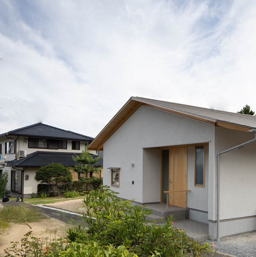 瀬戸の里山に佇む平屋