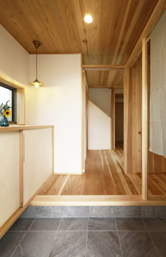 ２階リビングの家