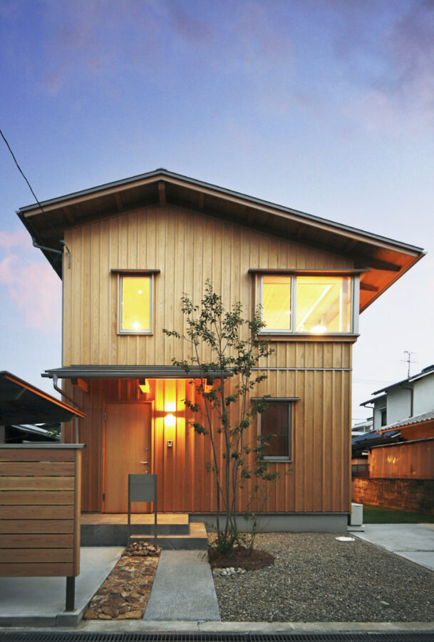 ２階リビングの家